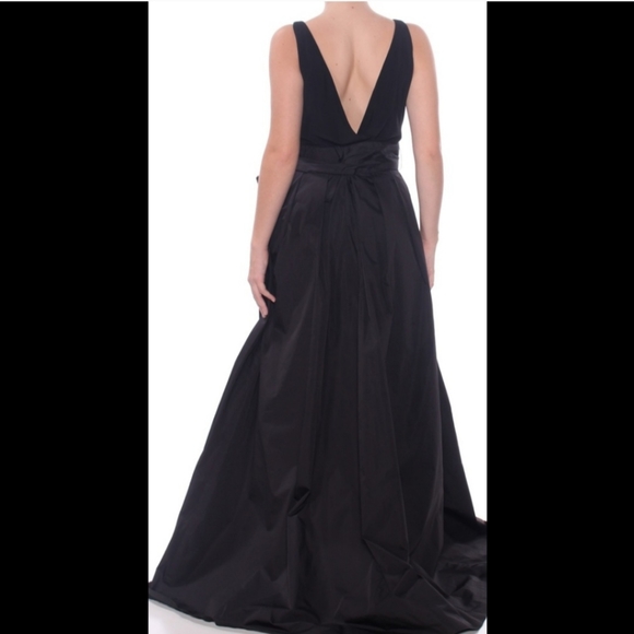 Lauren Ralph Lauren Black Taffeta Gown with Wrap Waist, size 16 - Picture 4 of 12